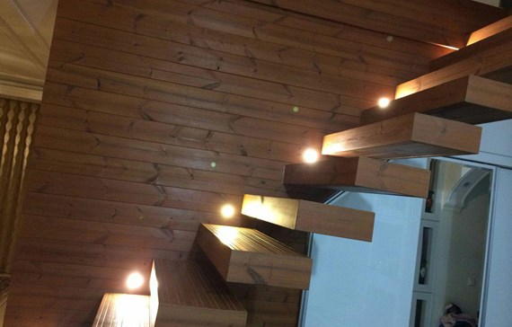 اجرای چوب ترموود در ویلای شهریار