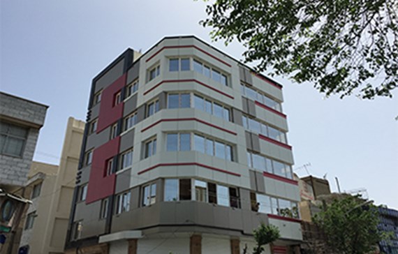 اجرای نمای کامپوزیت در پروژه تجاری اداری